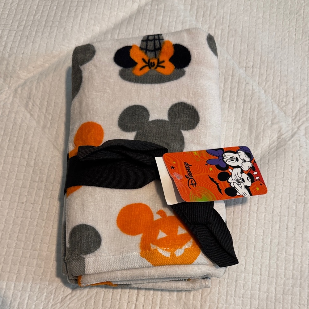 Disney Orange and Gray Mickey Mouse Halloween hand towels